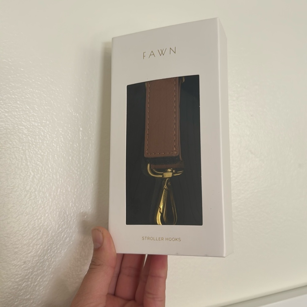 Fawn Design stroller hooks in Brown